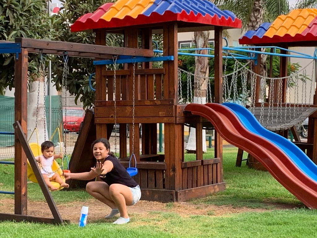 Galería de Los Almendros Casa En Venta En Esquina Frente A Parque