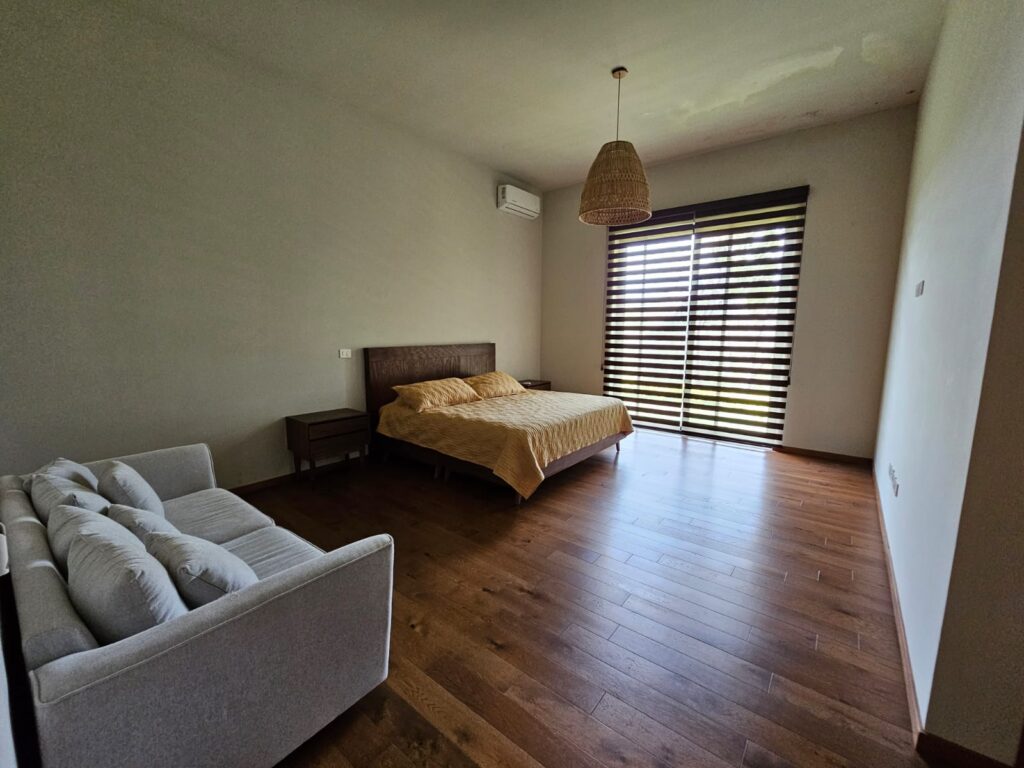 Galería de LAS CAÑADAS HERMOSA CASA NUEVA EN VENTA CON EXCELENTES ESPACIOS, ALBERCA Y VISTA PANORÁMICA