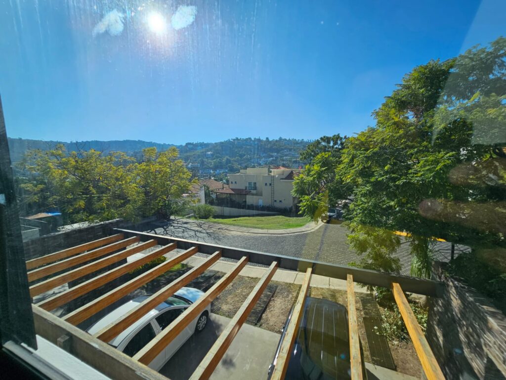 Galería de LAS CAÑADAS CASA EN VENTA DENTRO DEL COTO LA PRADERA JUNTO AL COLEGIO ALEMÁN