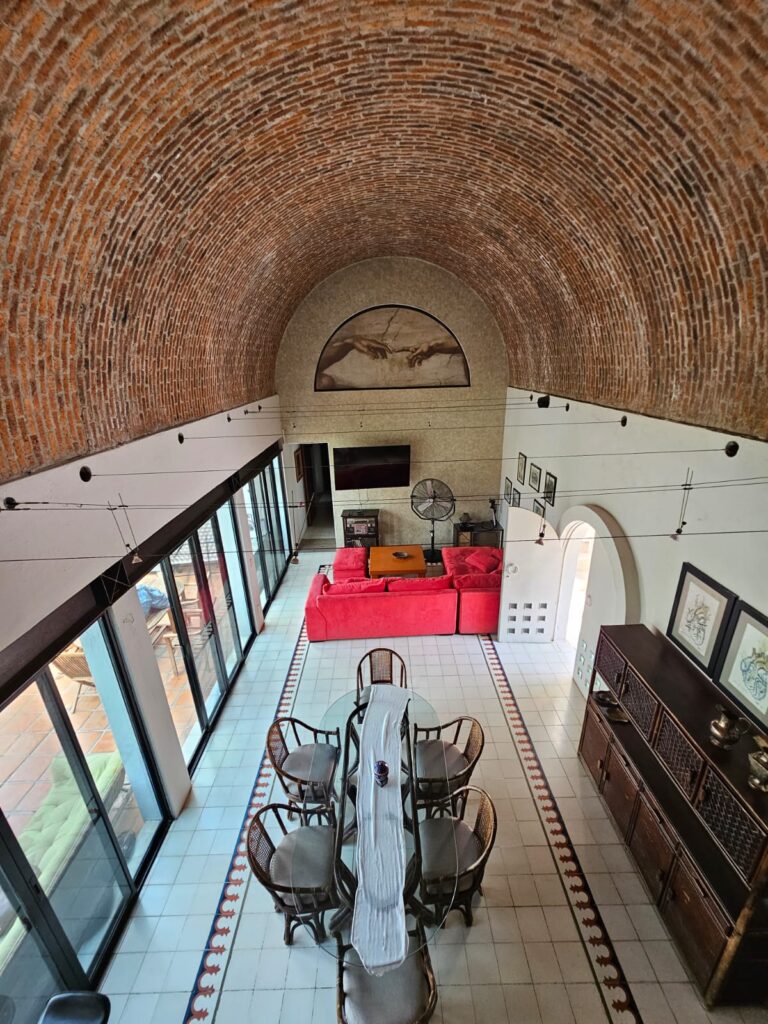 Galería de LAS CAÑADAS OPORTUNIDAD CASA EN VENTA CON ALBERCA Y LOFT INDEPENDIENTE