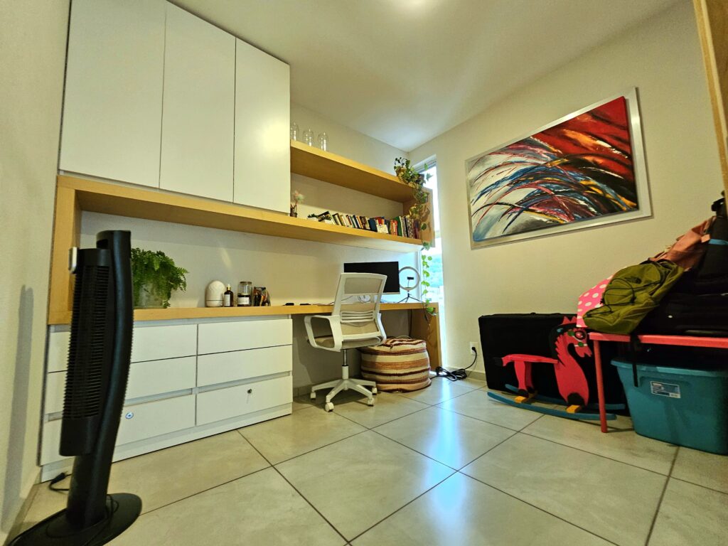 Galería de COLINAS DE SAN ISIDRO (ZONA CAÑADAS) CASA EN VENTA SEMI NUEVA EQUIPADA