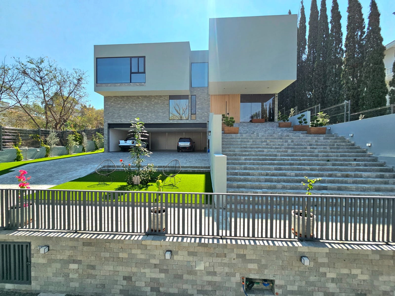 LAS CAÑADAS CASA EN VENTA NUEVA CON INCREIBLE DISEÑO Y ACABADOS DE LUJO