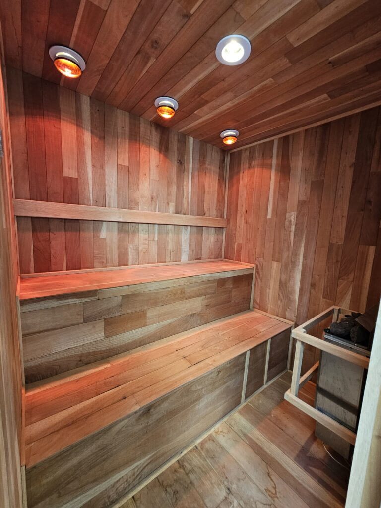 Galería de LAS CAÑADAS CASA EN RENTA DE 5 HABITACIONES CON ESPECTACULAR VISTA