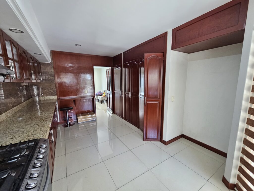 Galería de LA ESTANCIA CASA EN VENTA EN COTO PRIVADO A 2 MIN DE COSTCO