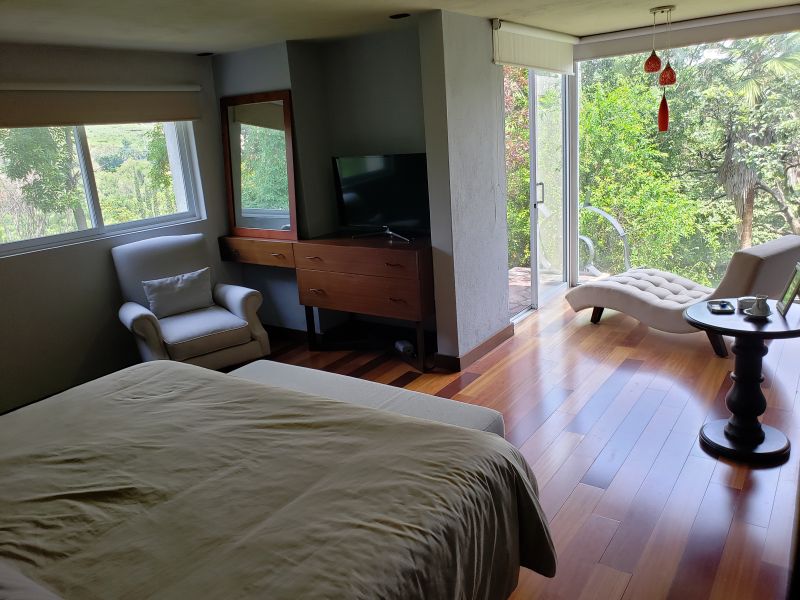 Galería de LAS CAÑADAS CASA EN VENTA CON GRAN TERRENO Y LOFT INDEPENDIENTE