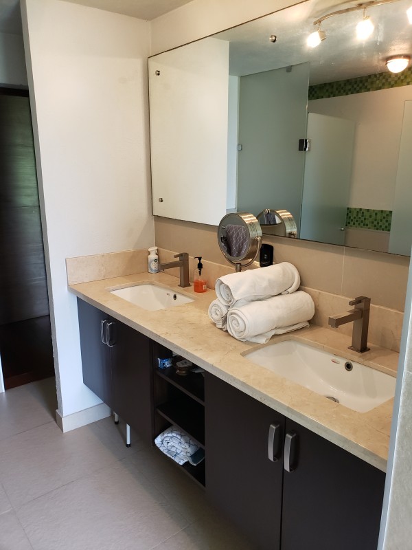 Galería de LAS CAÑADAS CASA EN VENTA CON GRAN TERRENO Y LOFT INDEPENDIENTE