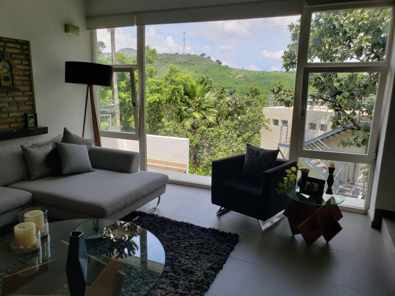 Galería de LAS CAÑADAS CASA EN VENTA CON GRAN TERRENO Y LOFT INDEPENDIENTE