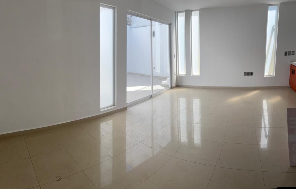 Galería de Altavista Zapopan Casa en Venta en Coto con Alberca