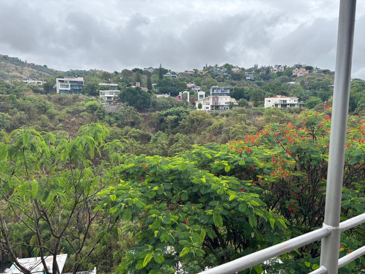 LAS CAÑADAS CASA EN VENTA EN COTO SAN ÁNGEL CON HERMOSA VISTA