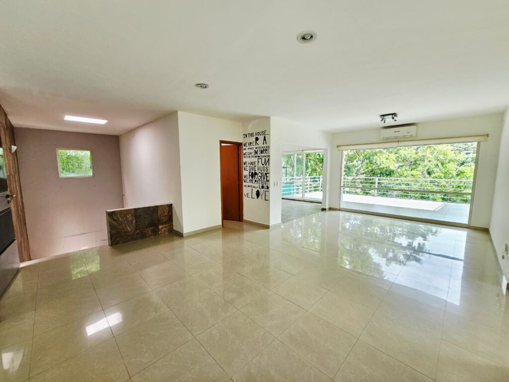 Galería de LAS CAÑADAS CASA EN VENTA EN COTO SAN ÁNGEL CON HERMOSA VISTA