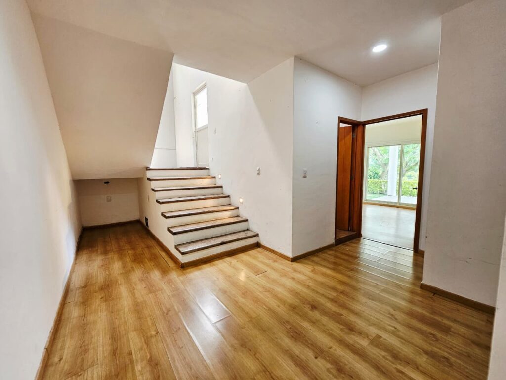 Galería de LAS CAÑADAS CASA EN VENTA EN COTO SAN ÁNGEL CON HERMOSA VISTA