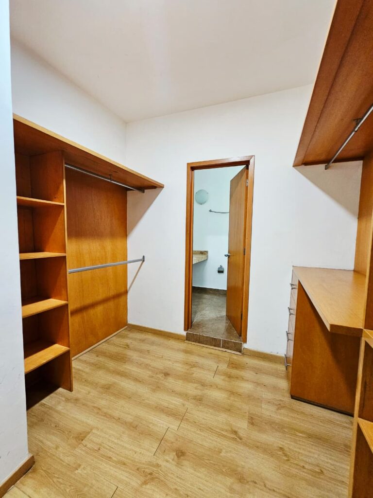 Galería de LAS CAÑADAS CASA EN VENTA EN COTO SAN ÁNGEL CON HERMOSA VISTA