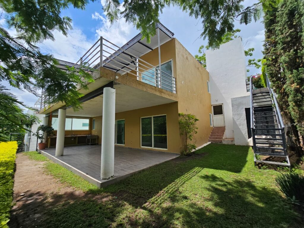 Galería de LAS CAÑADAS CASA EN VENTA EN COTO SAN ÁNGEL CON HERMOSA VISTA