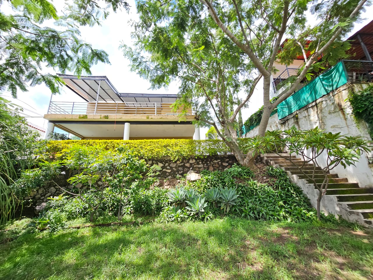LAS CAÑADAS CASA EN VENTA EN COTO SAN ÁNGEL CON HERMOSA VISTA