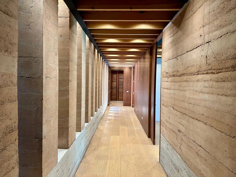 Galería de LAS CAÑADAS CASA EN VENTA PRECIOSA A CAMPO DE GOLF UNA SOLA PLANTA CON ALBERCA