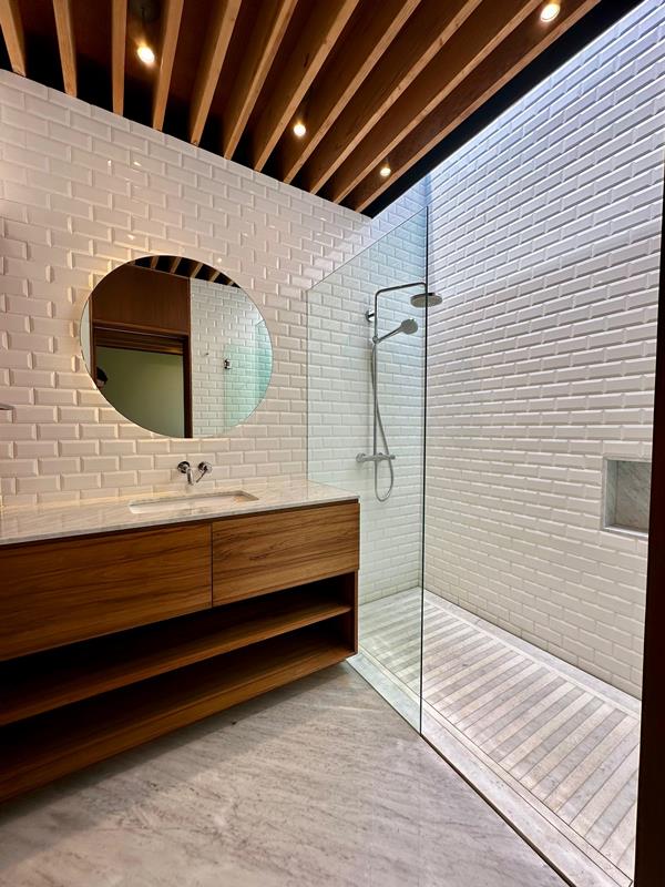 Galería de LAS CAÑADAS CASA EN VENTA PRECIOSA A CAMPO DE GOLF UNA SOLA PLANTA CON ALBERCA