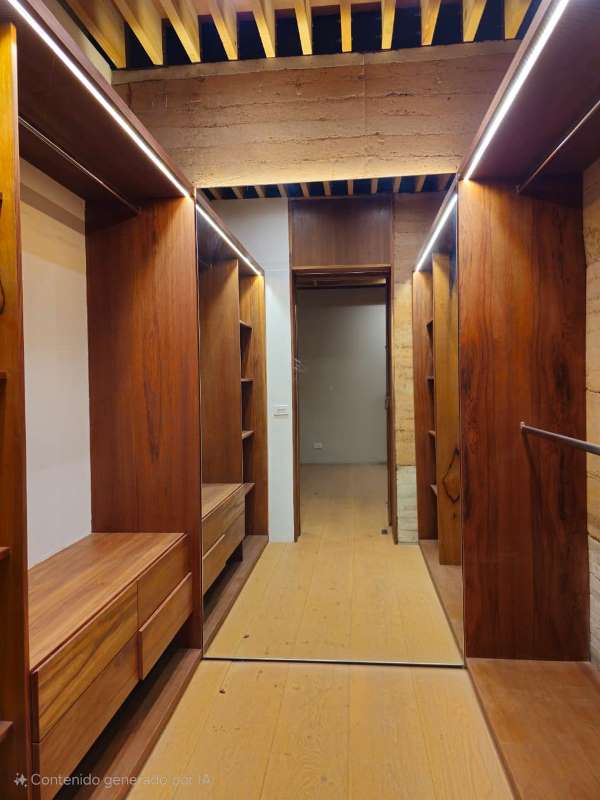 Galería de LAS CAÑADAS CASA EN VENTA PRECIOSA A CAMPO DE GOLF UNA SOLA PLANTA CON ALBERCA