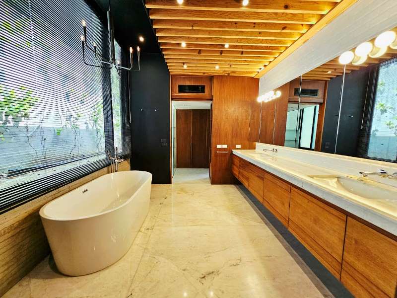 Galería de LAS CAÑADAS CASA EN VENTA PRECIOSA A CAMPO DE GOLF UNA SOLA PLANTA CON ALBERCA