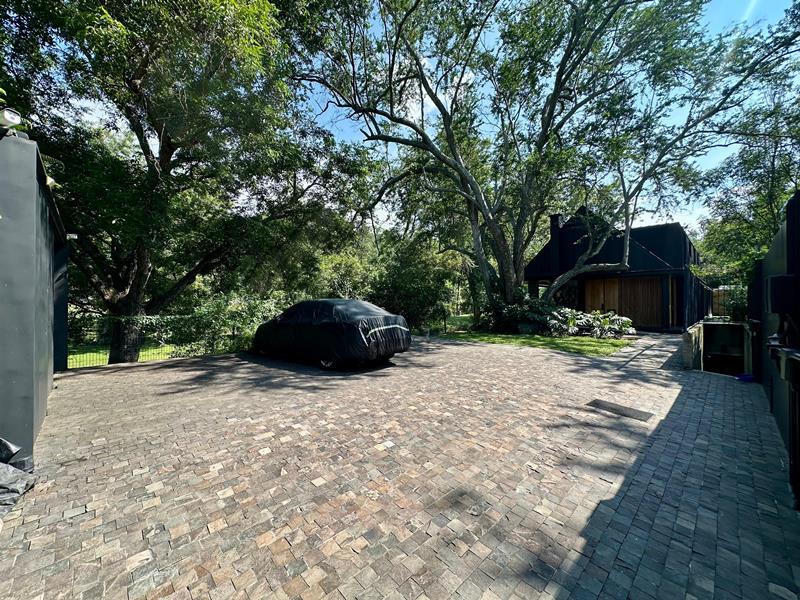 Galería de LAS CAÑADAS CASA EN VENTA PRECIOSA A CAMPO DE GOLF UNA SOLA PLANTA CON ALBERCA