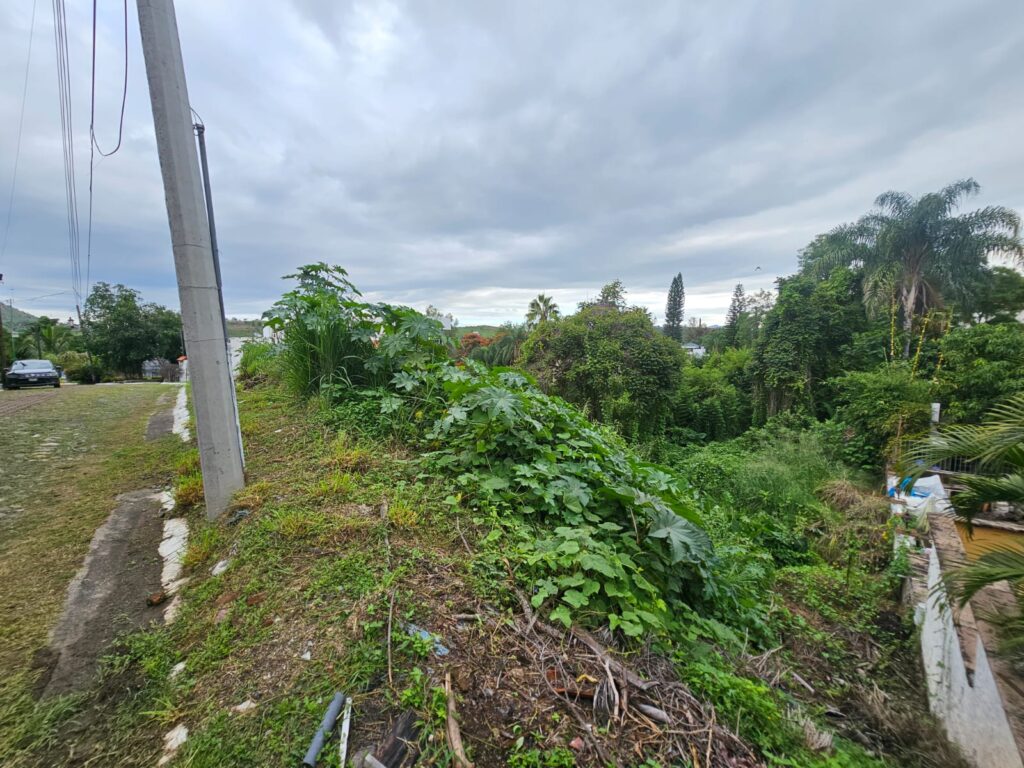Galería de LAS CAÑADAS LOTE EN VENTA OPORTUNIDAD DE INVERSIÓN CON HERMOSA VISTA Y ARROYO PLUVIAL