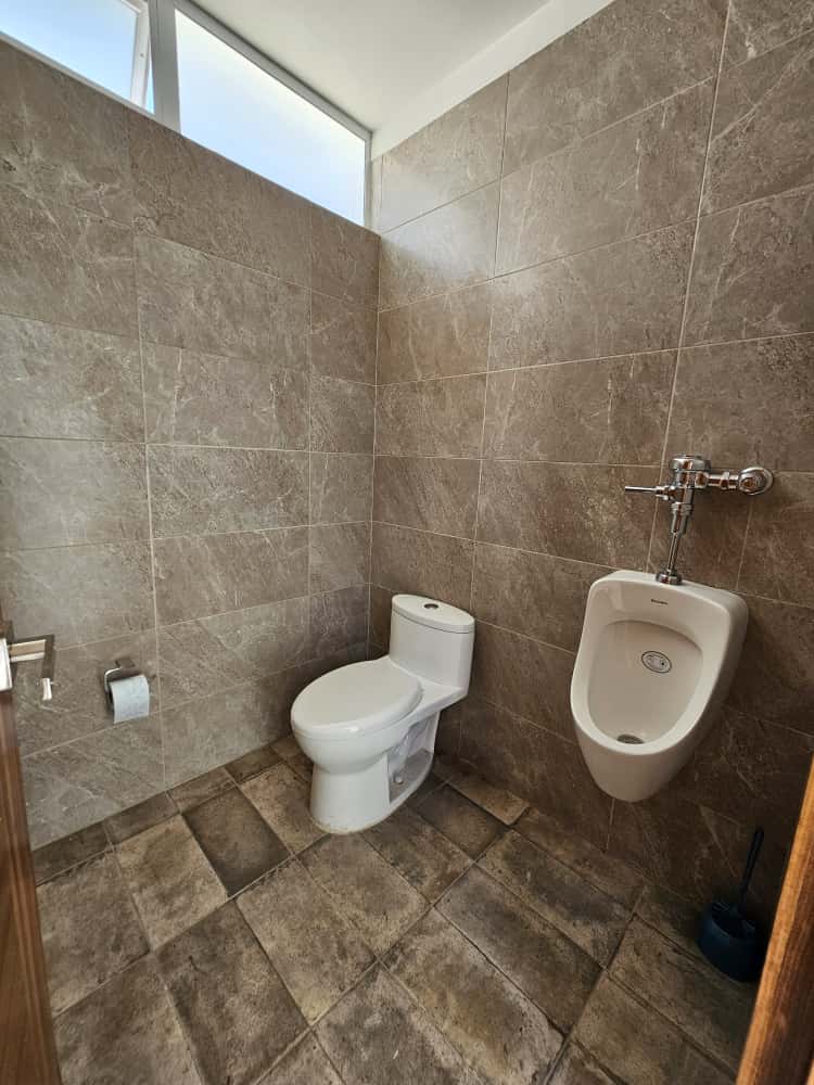 Galería de Las Cañadas Casa Nueva en Coto Abedules con Vista Al Campo de Golf