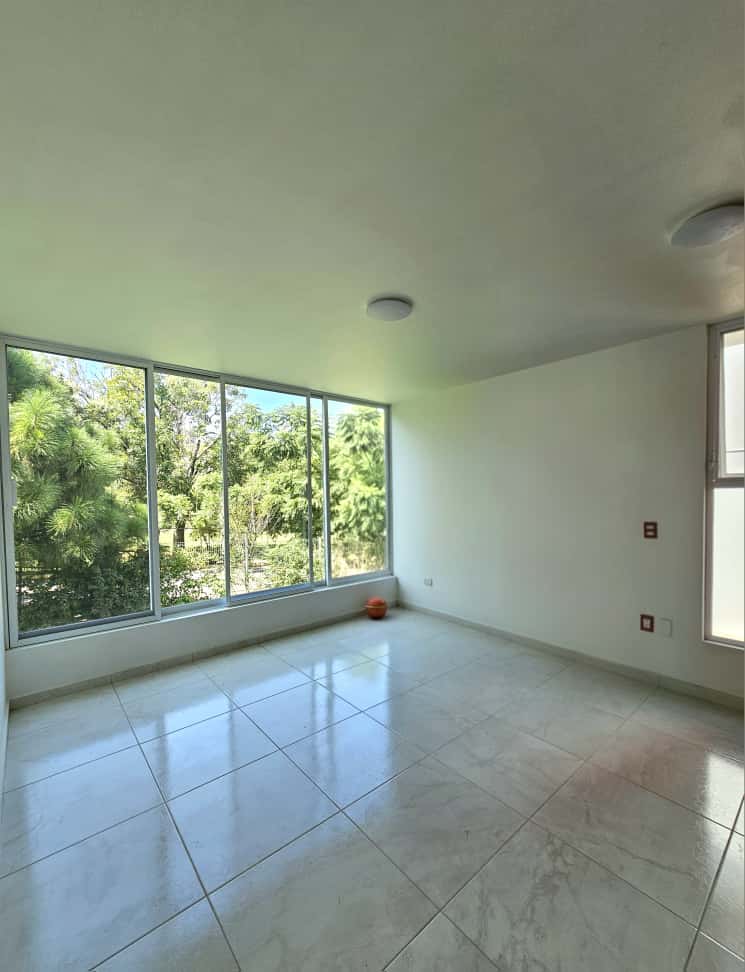 Galería de Las Cañadas Casa Nueva en Coto Abedules con Vista Al Campo de Golf