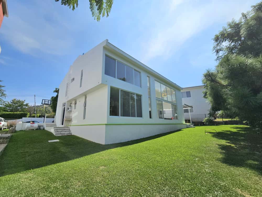 Galería de Las Cañadas Casa Nueva en Coto Abedules con Vista Al Campo de Golf