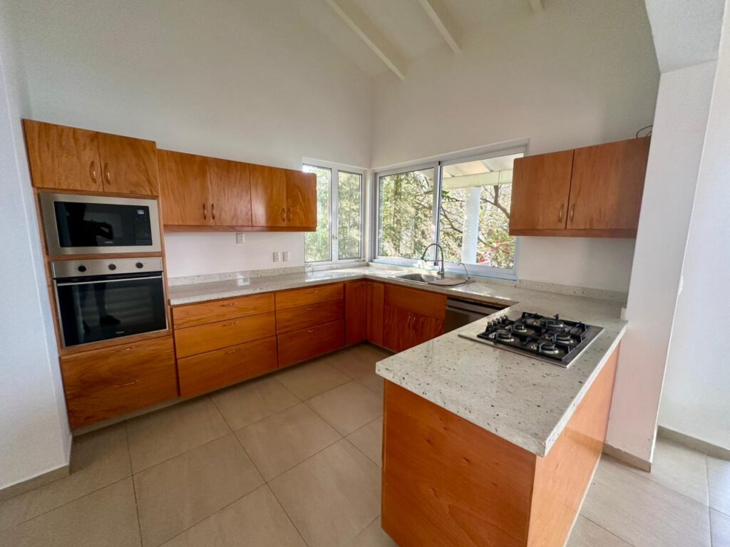 Galería de Las Cañadas Casa en Venta Seminueva de Una Sola Planta