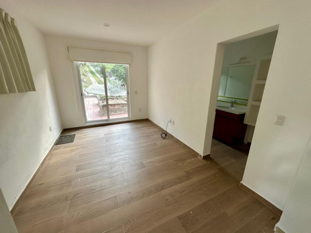 Galería de Las Cañadas Casa en Venta Seminueva de Una Sola Planta