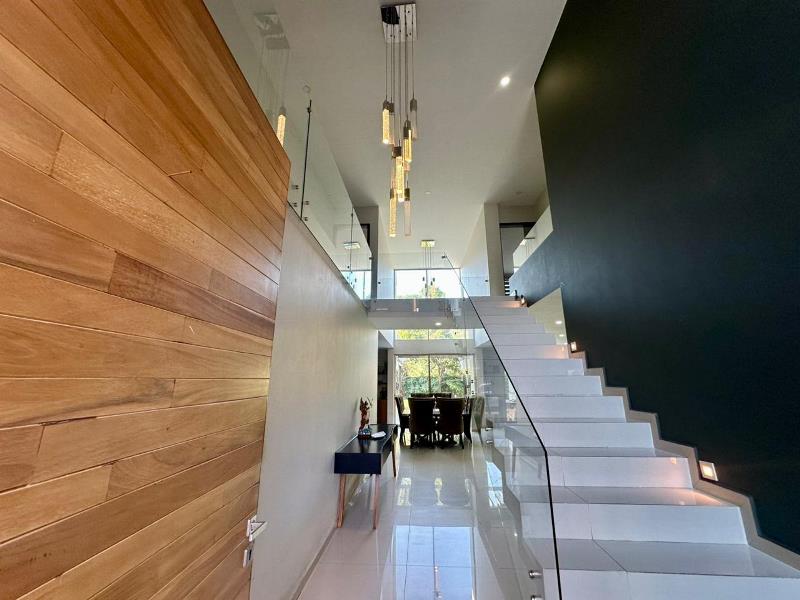 Galería de LAS CAÑADAS CASA EN VENTA CON ALBERCA EN COTO ABEDULES