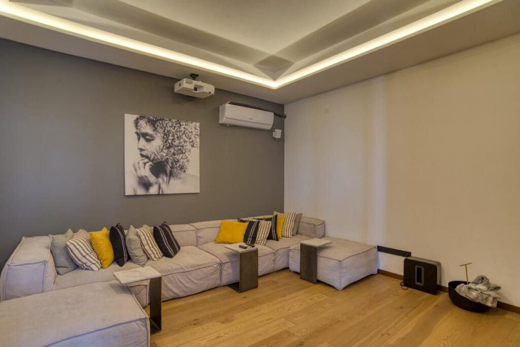 Galería de LAS CAÑADAS CASA EN VENTA DE LUJO CON GRAN DISEÑO Y VISTAS PANORÁMICAS