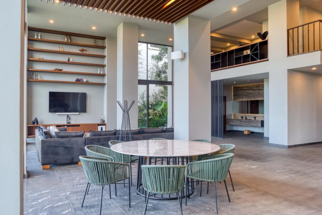 Galería de LAS CAÑADAS CASA EN VENTA DE LUJO CON GRAN DISEÑO Y VISTAS PANORÁMICAS