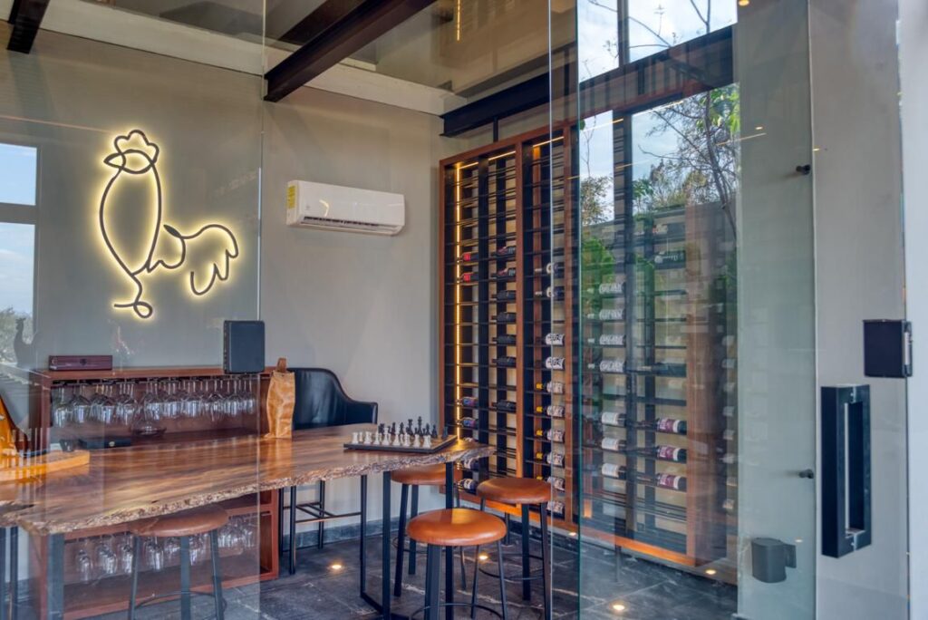 Galería de LAS CAÑADAS CASA EN VENTA DE LUJO CON GRAN DISEÑO Y VISTAS PANORÁMICAS