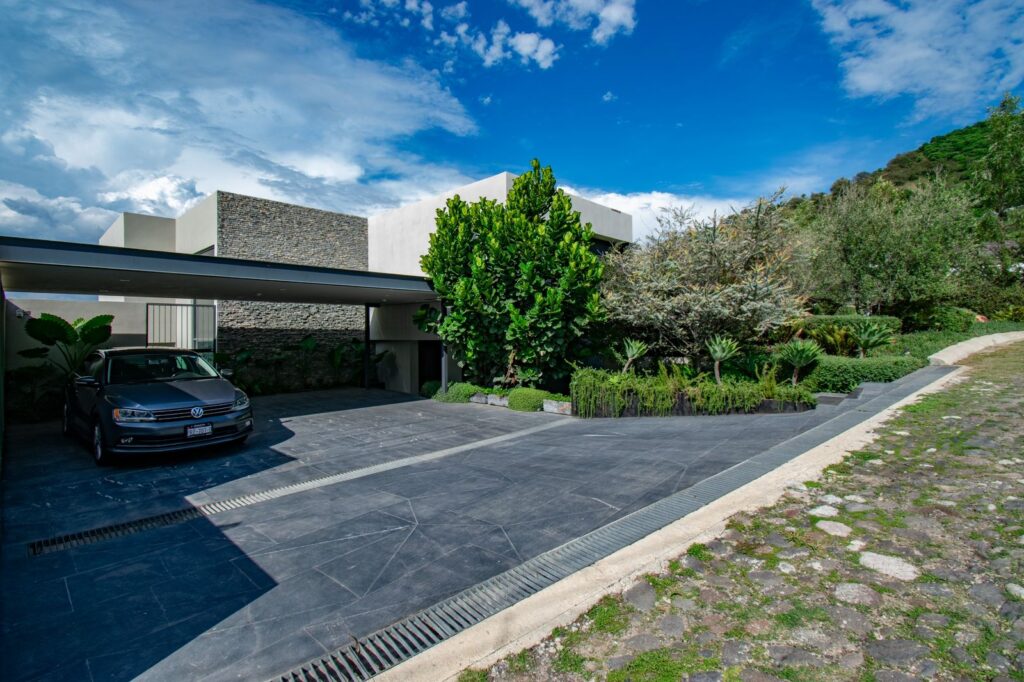 Galería de LAS CAÑADAS CASA EN VENTA DE LUJO CON GRAN DISEÑO Y VISTAS PANORÁMICAS