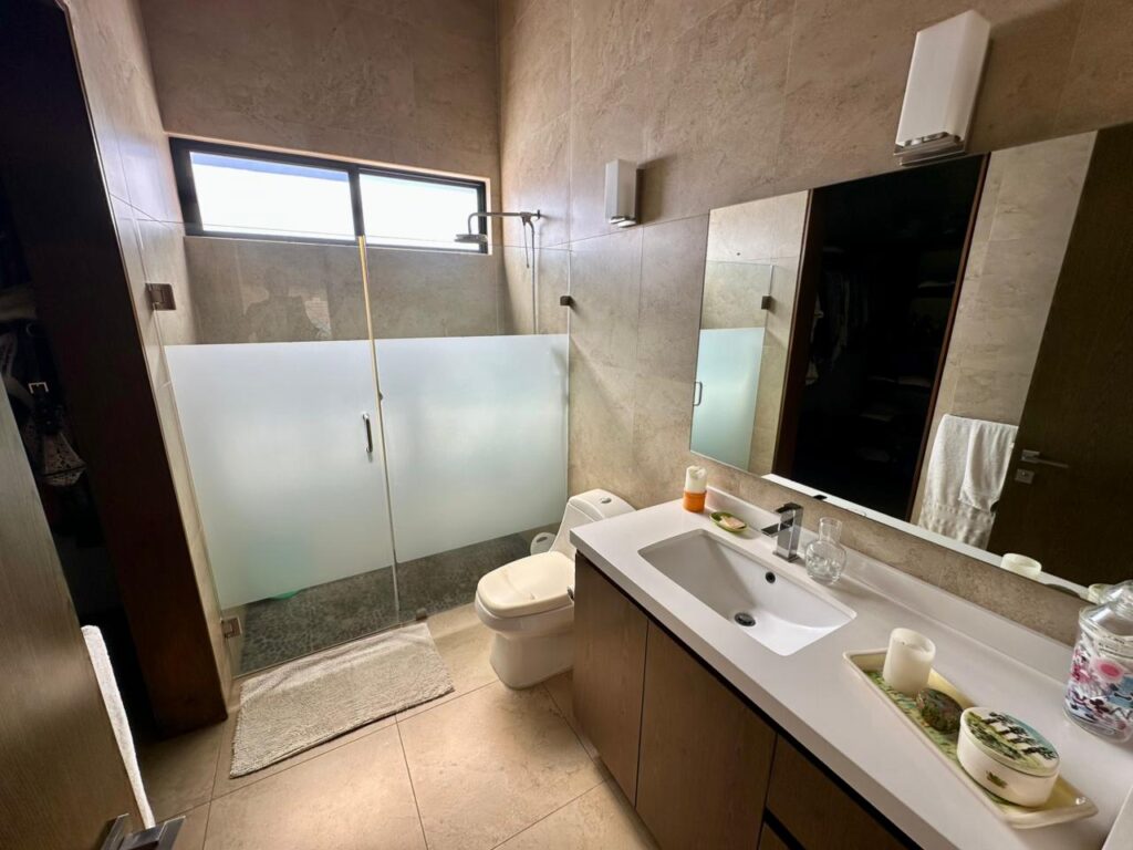 Galería de LAS CAÑADAS CASA EN VENTA EN COTO LA PRADERA COLINDANTE A CAÑADA