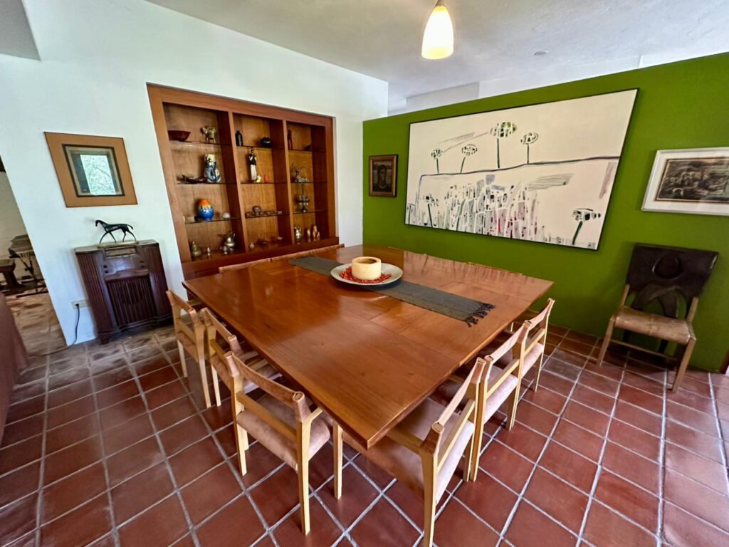 Galería de LAS CAÑADAS CASA EN VENTA A CAMPO DE GOLF ESTILO RUSTICO CONTEMPORÁNEO