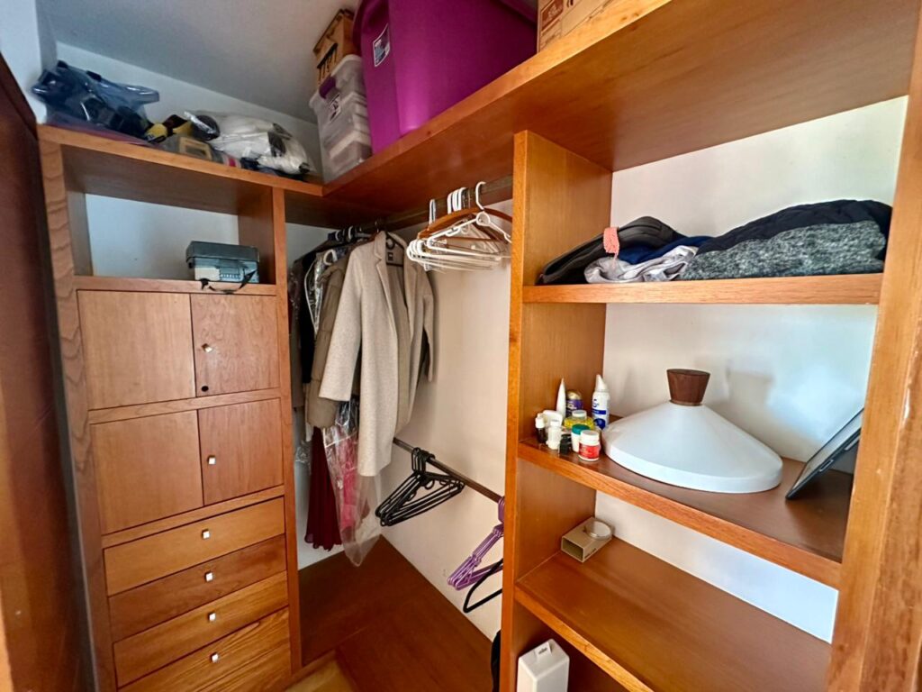 Galería de LAS CAÑADAS CASA EN VENTA A CAMPO DE GOLF ESTILO RUSTICO CONTEMPORÁNEO