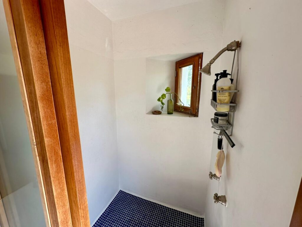 Galería de LAS CAÑADAS CASA EN VENTA A CAMPO DE GOLF ESTILO RUSTICO CONTEMPORÁNEO