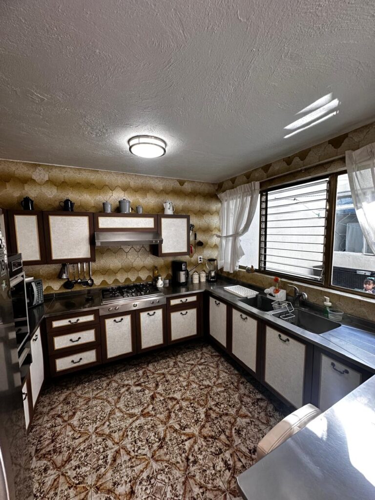 Galería de LAS CAÑADAS CASA EN RENTA CON BUENA UBICACIÓN