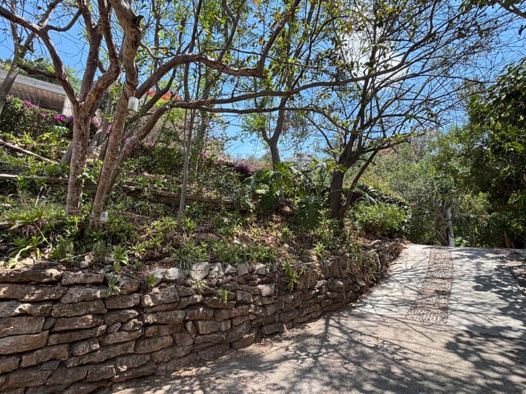 Galería de Las Cañadas Casa en Renta de Una Planta Con 4 Habitaciones Cerca del Colegio Alemán