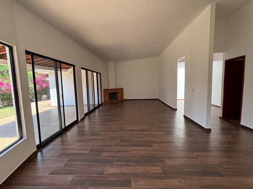 Galería de Las Cañadas Casa en Renta de Una Planta Con 4 Habitaciones Cerca del Colegio Alemán