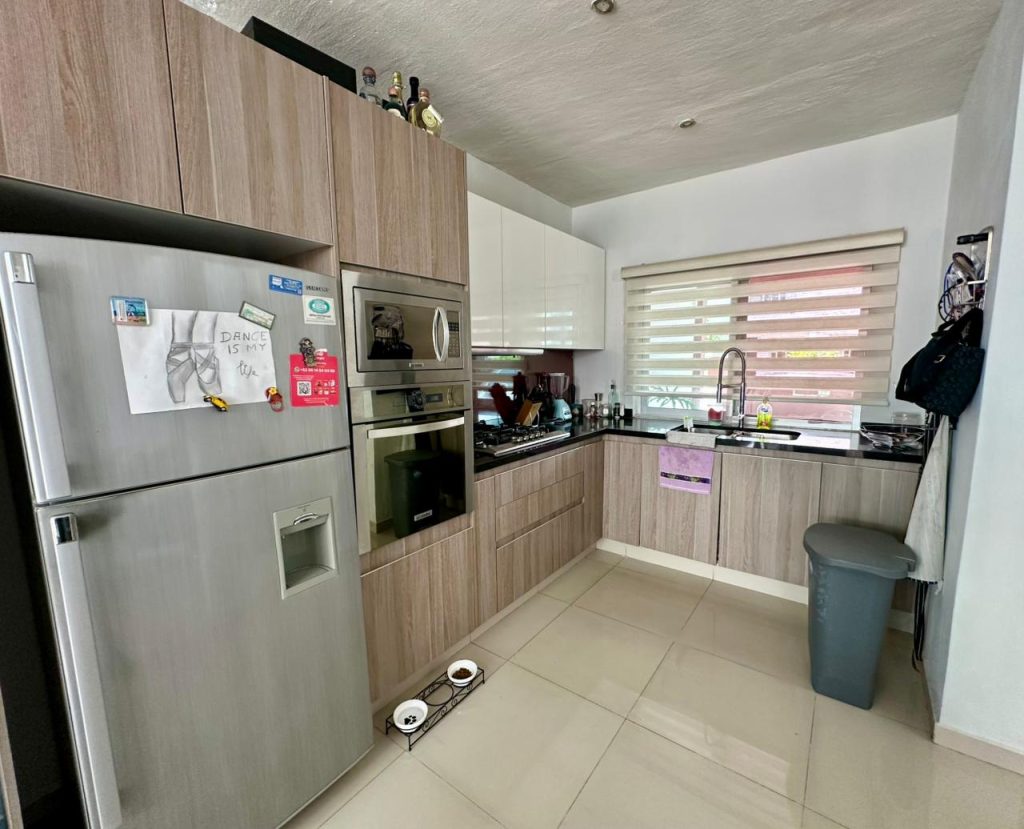 Galería de REAL DE VALDEPEÑAS CASA EN VENTA COTO VALLADOLID CON BUENA UBICACIÓN