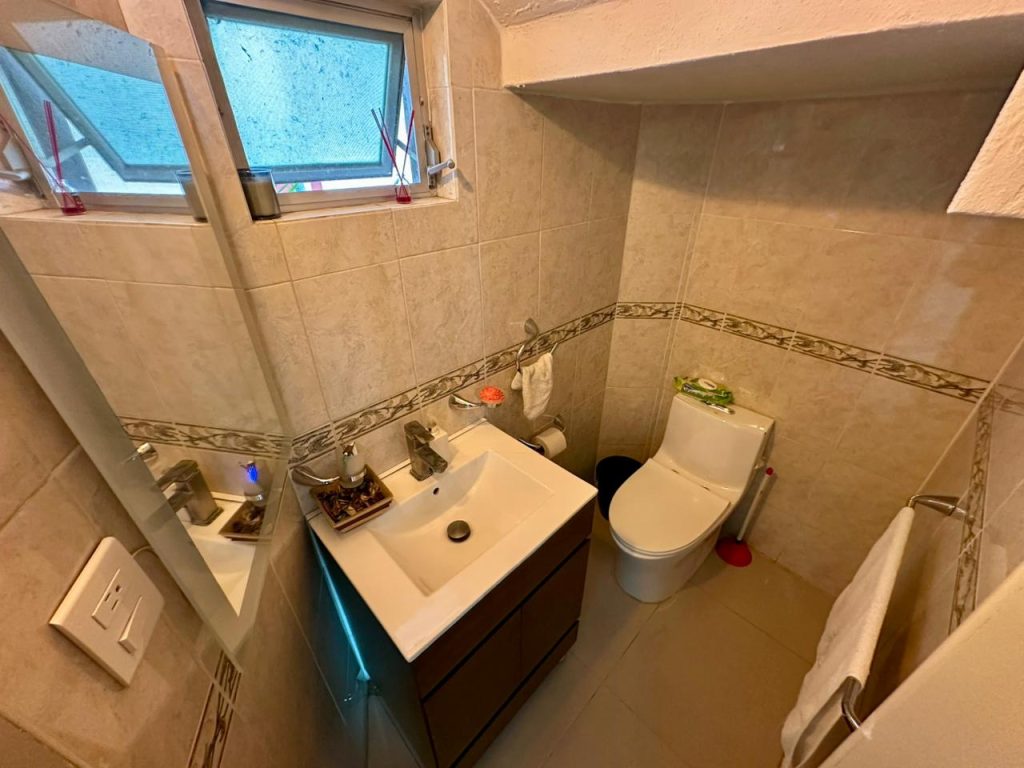 Galería de REAL DE VALDEPEÑAS CASA EN VENTA COTO VALLADOLID CON BUENA UBICACIÓN
