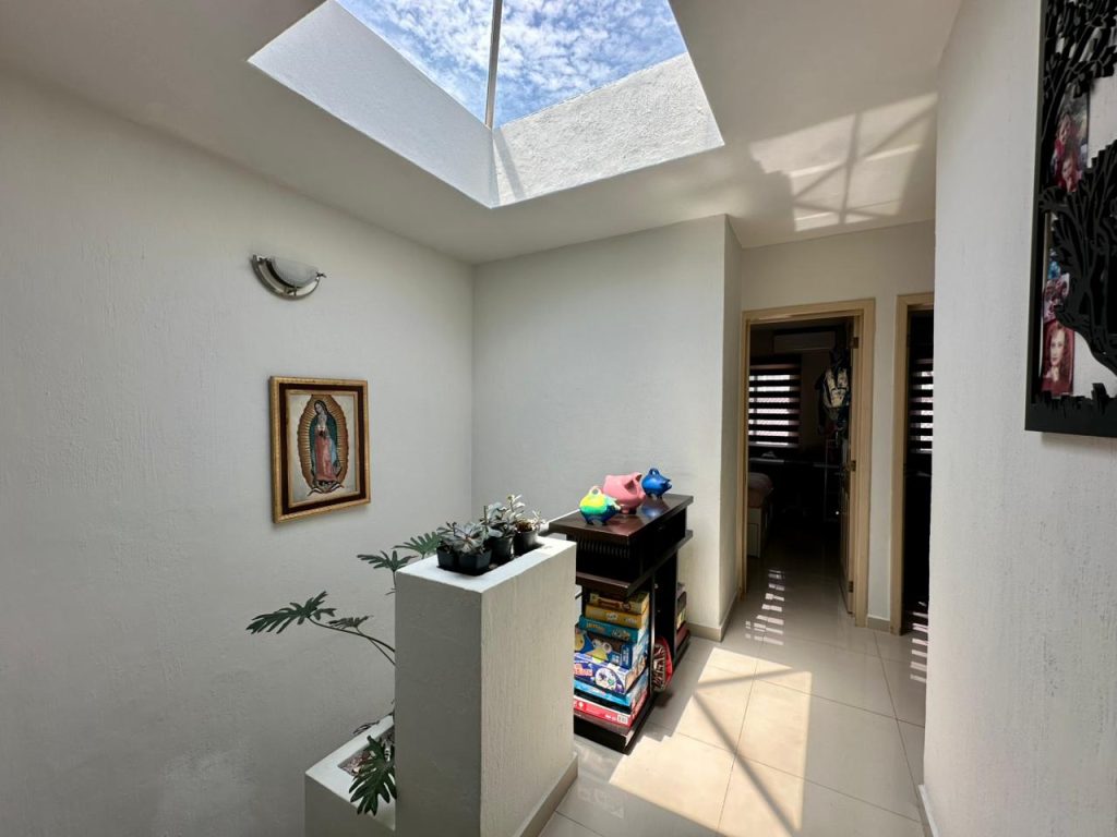 Galería de REAL DE VALDEPEÑAS CASA EN VENTA COTO VALLADOLID CON BUENA UBICACIÓN