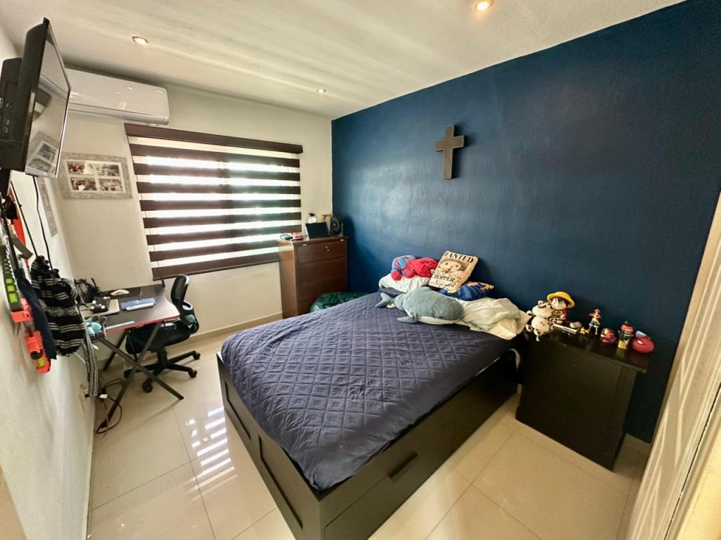Galería de REAL DE VALDEPEÑAS CASA EN VENTA COTO VALLADOLID CON BUENA UBICACIÓN