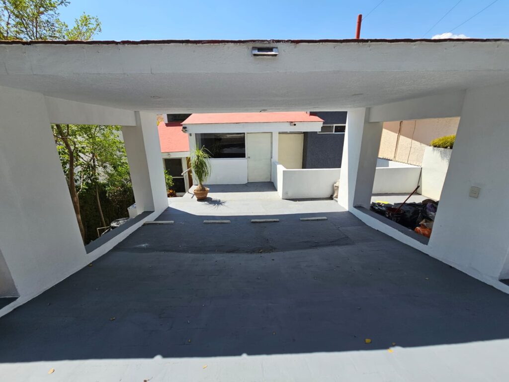 Galería de LAS CAÑADAS CASA EN RENTA CON BUENA UBICACIÓN