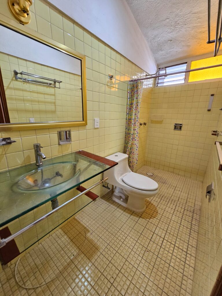Galería de LAS CAÑADAS CASA EN RENTA CON BUENA UBICACIÓN