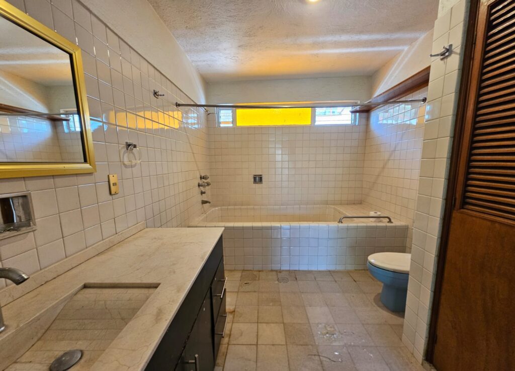 Galería de LAS CAÑADAS CASA EN RENTA CON BUENA UBICACIÓN