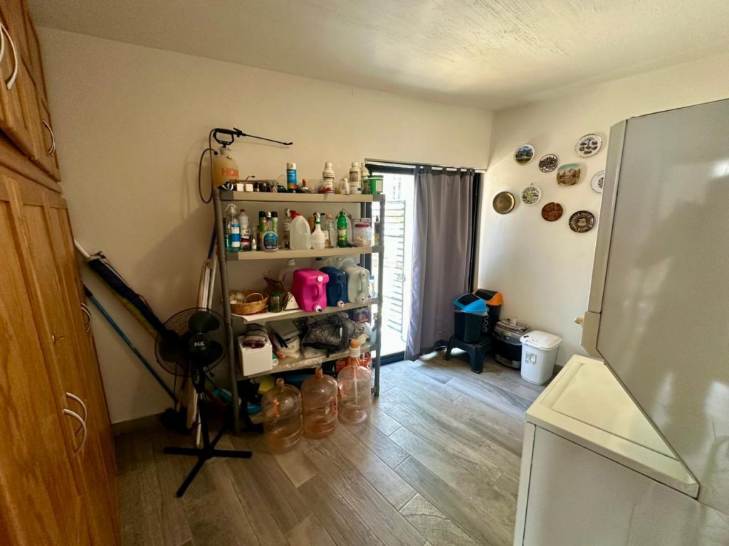 Galería de Las Cañadas Casa en Venta de Una Sola Planta en Coto Abedules