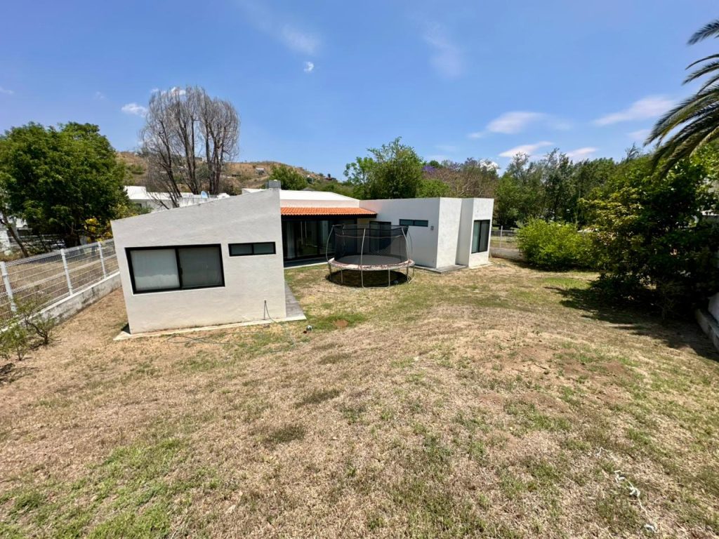 Galería de Las Cañadas Casa en Venta de Una Sola Planta en Coto Abedules